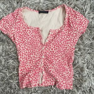 RARE Brandy Melville Pink Leopard Cropped Top